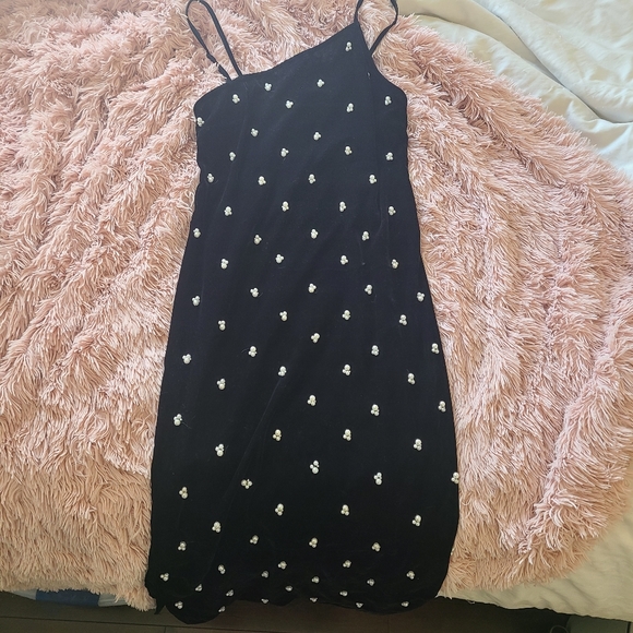 M Assymentrical Pearl-beaded Velvet Midi Black Dress UO - Picture 5 of 9